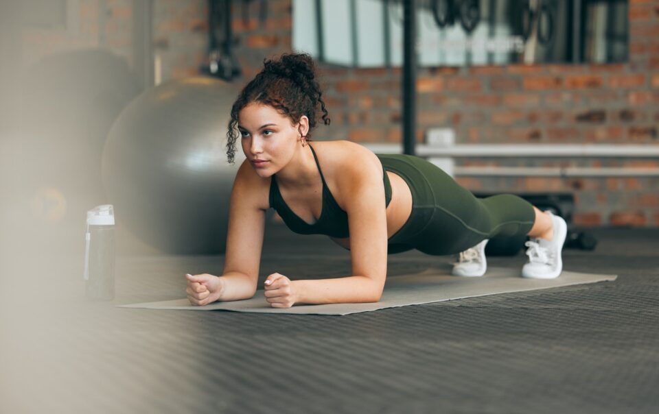 do-planks-reduce-belly-fat?-here's-the-answer:-healthifyme
