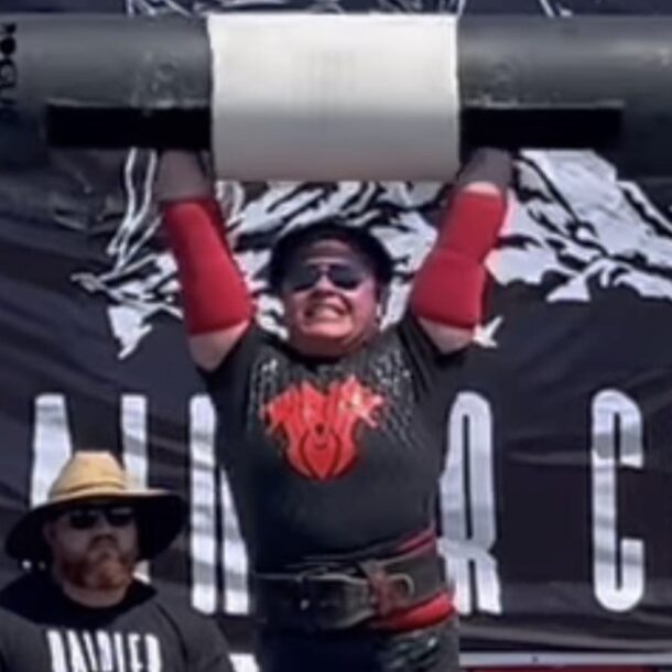 inez-carrasquillo-sets-log-lift-world-record-of-1459-kilograms-(321.6-pounds)-–-breaking-muscle