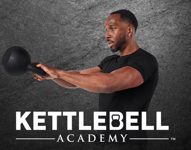 entrena-con-columpios,-cargadas-y-arrancadas-en-kettlebell-academy-de-amoila-cesar